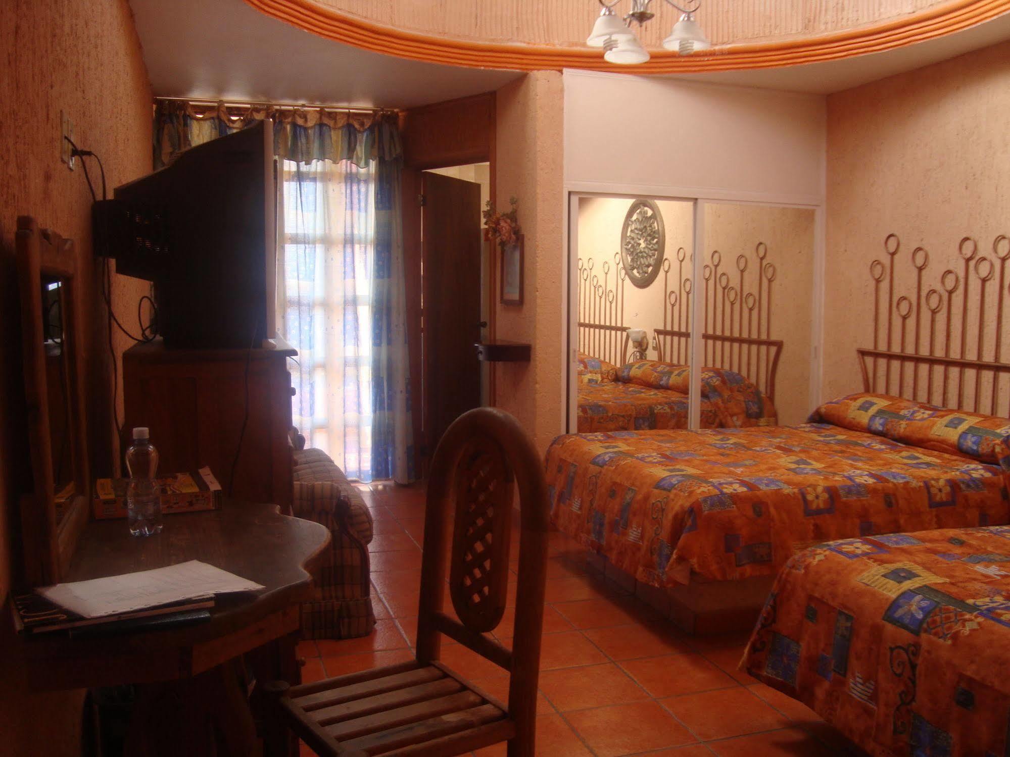 Hotel Villa Manzanares Агуаскалиентес Екстериор снимка